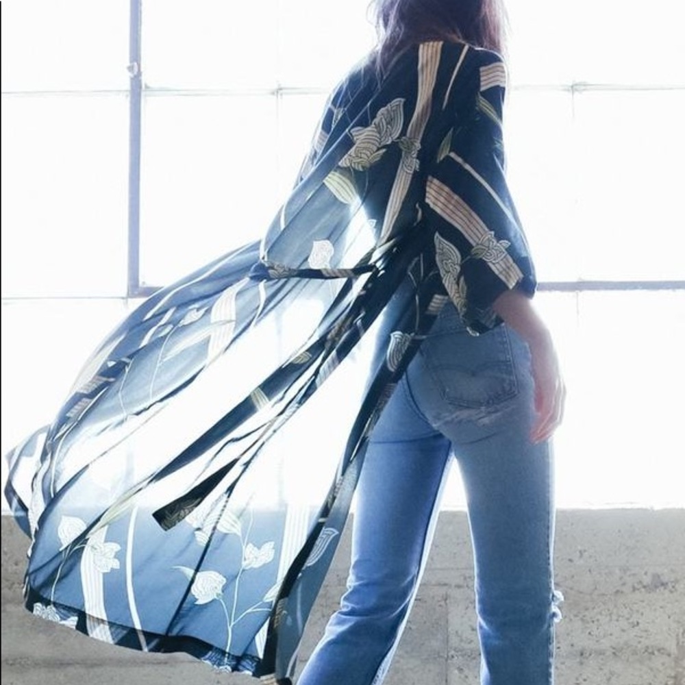 novella royale jane robe onyx geo bloom